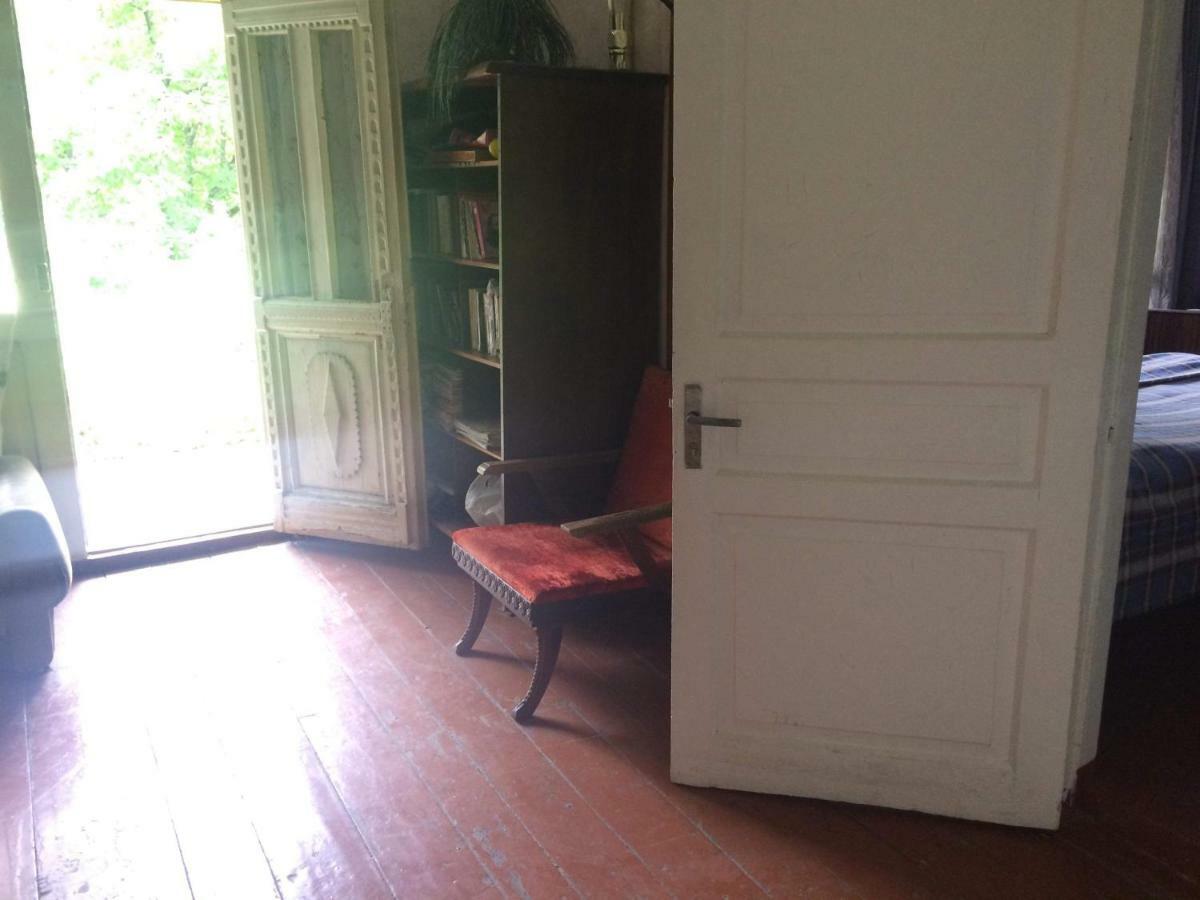 Guesthouse Malkhazi Borjomi ภายนอก รูปภาพ