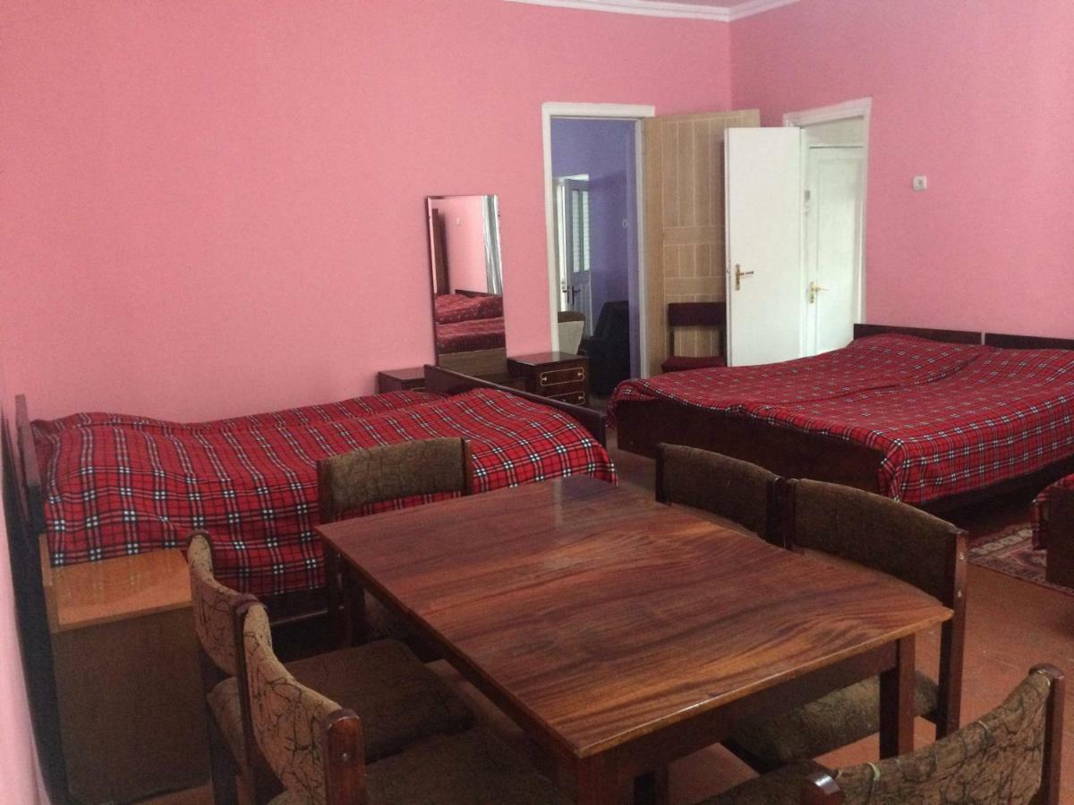 Guesthouse Malkhazi Borjomi ภายนอก รูปภาพ